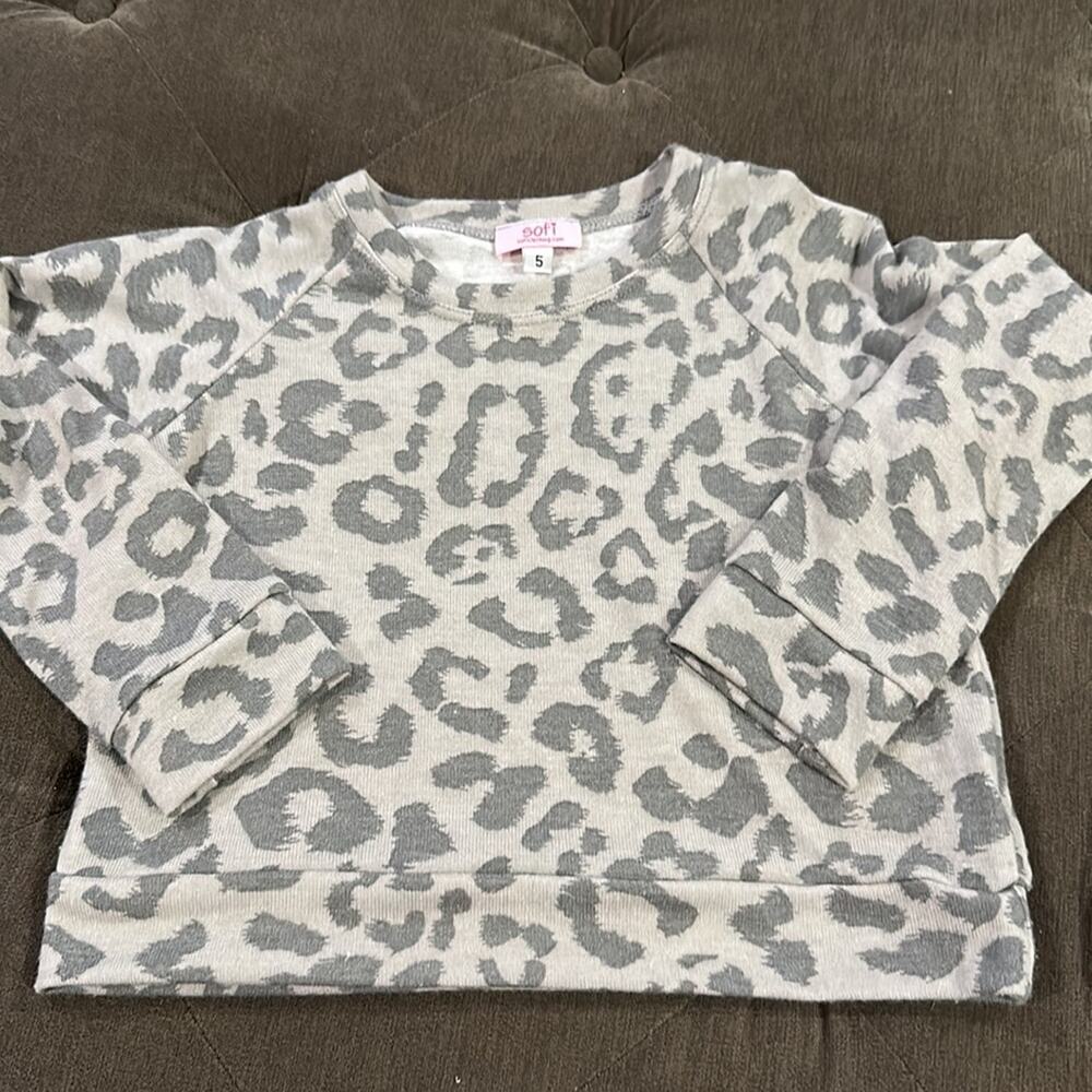 Sofi leopard sweatshirt & sweatpants size 5